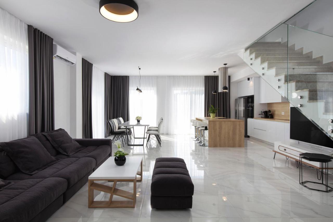 Villa Le Soleil โรกอซนิซา ภายนอก รูปภาพ